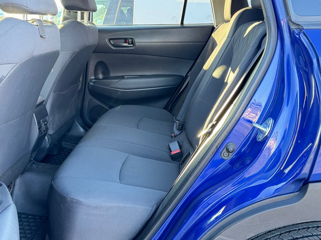 Toyota Corolla Cross LE AWD / FREINS AV + PNEUSs NEUFS / 2022 à Thetford Mines, Québec - 53 - w1024h768px