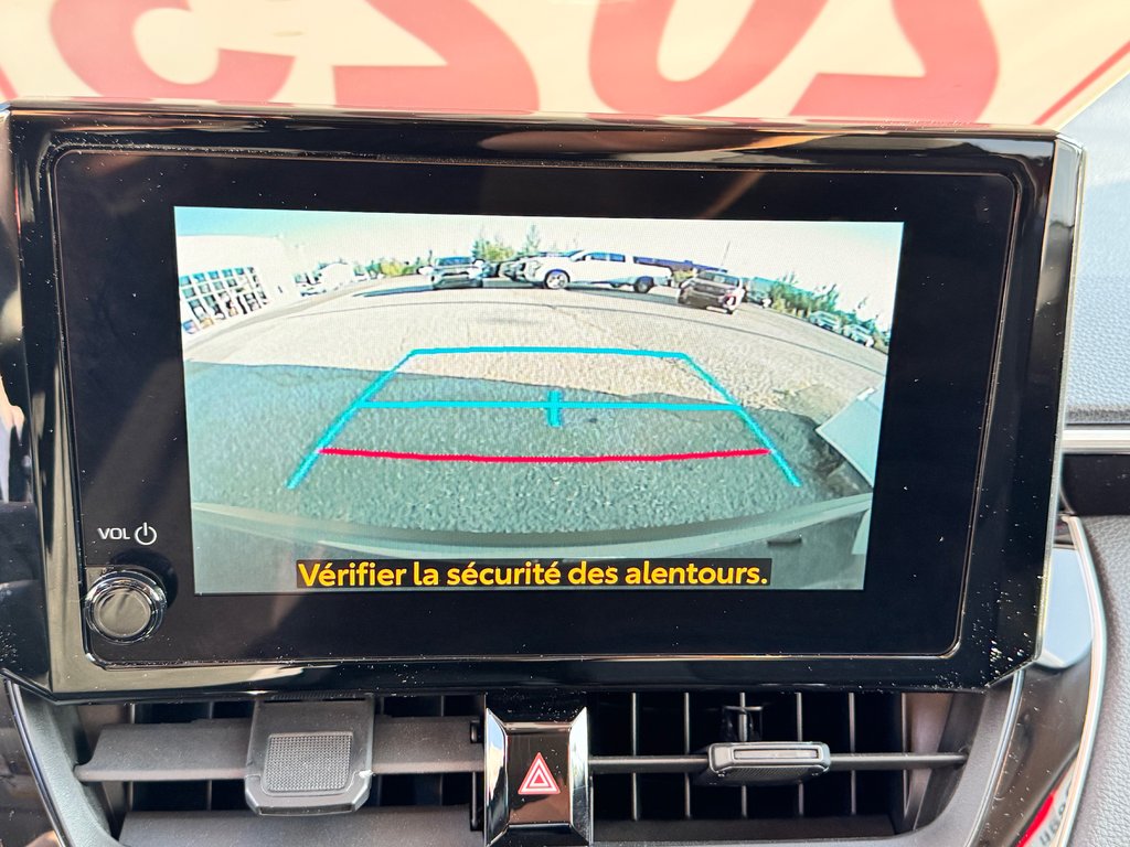 2023 Toyota COROLLA CROSS LE / OUI OUI 4850KM , 1 PROPRIO AGÉE SEULEMENT / in Thetford Mines, Quebec - 37 - w1024h768px