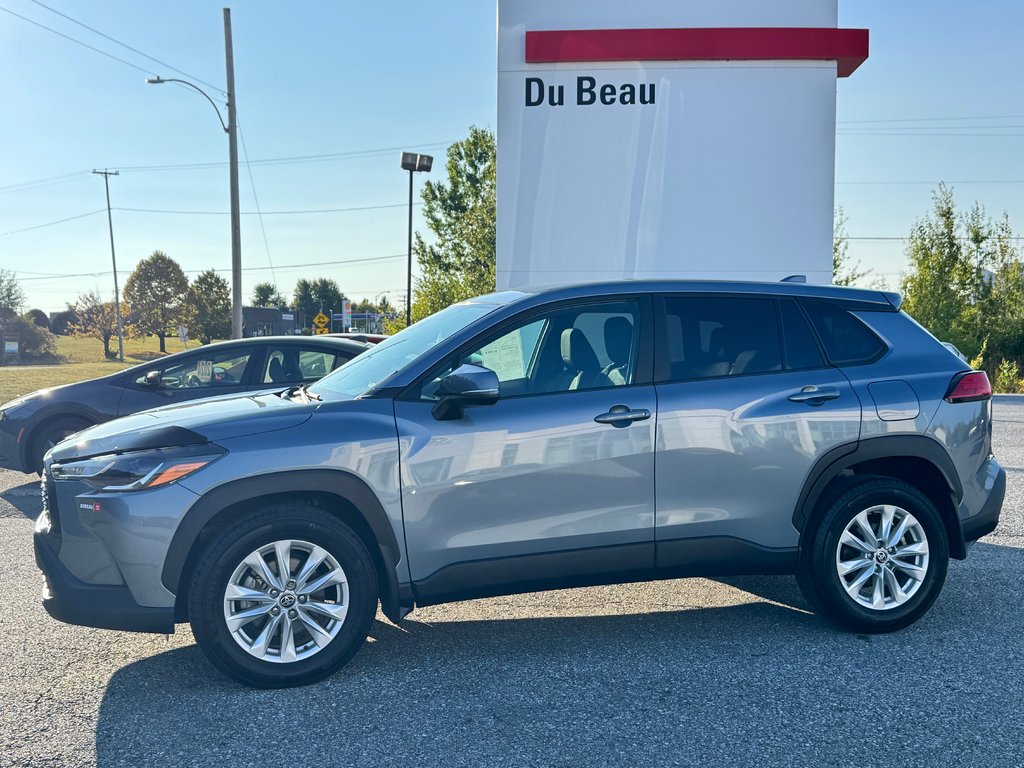 2023 Toyota COROLLA CROSS LE / OUI OUI 4850KM , 1 PROPRIO AGÉE SEULEMENT / in Thetford Mines, Quebec - 7 - w1024h768px