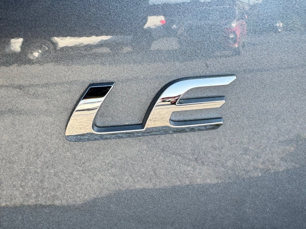 2023 Toyota COROLLA CROSS LE / OUI OUI 4850KM , 1 PROPRIO AGÉE SEULEMENT / in Thetford Mines, Quebec - 22 - w1024h768px