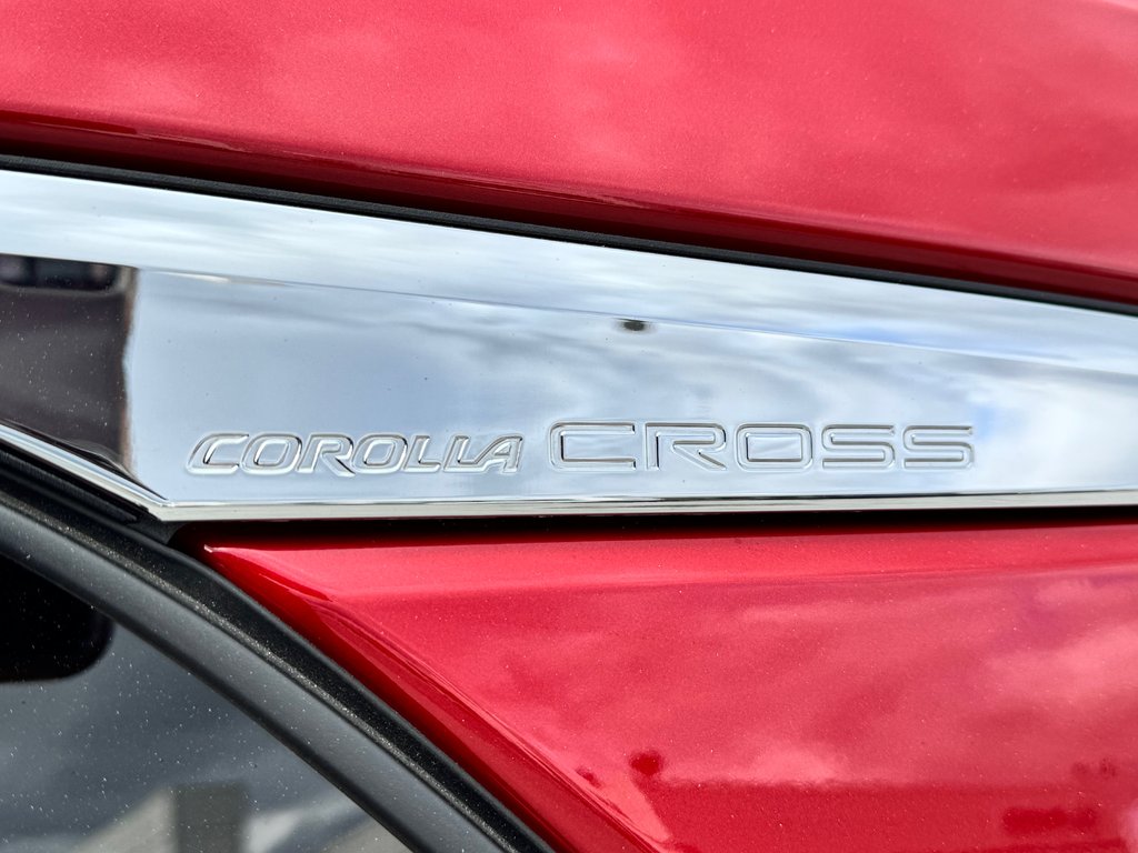 2023 Toyota Corolla Cross XLE AWD / 22.500KM SEULEMENT / DISPONIBLE LALA ! / in Thetford Mines, Quebec - 23 - w1024h768px