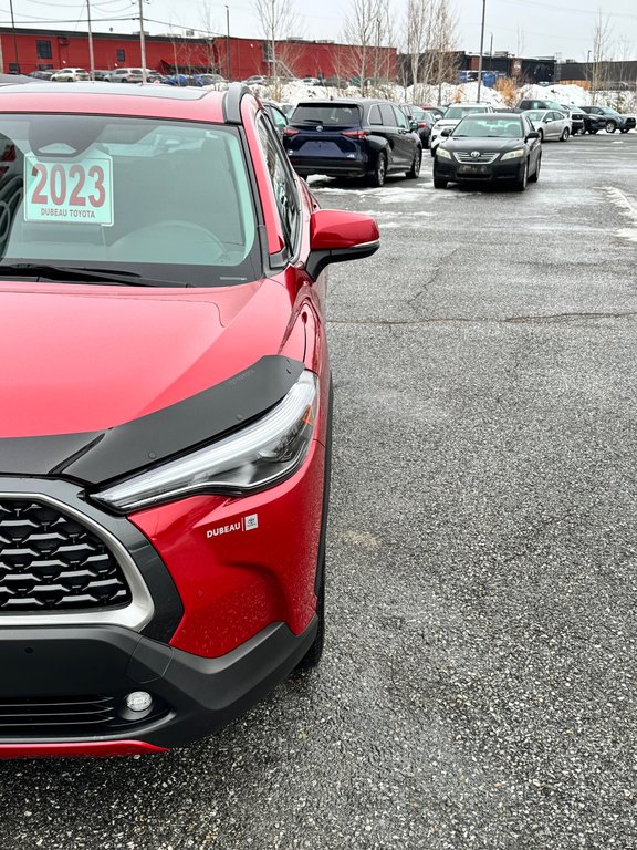 Toyota Corolla Cross XLE AWD / 22.500KM SEULEMENT / DISPONIBLE LALA ! / 2023 à Thetford Mines, Québec - 10 - w1024h768px