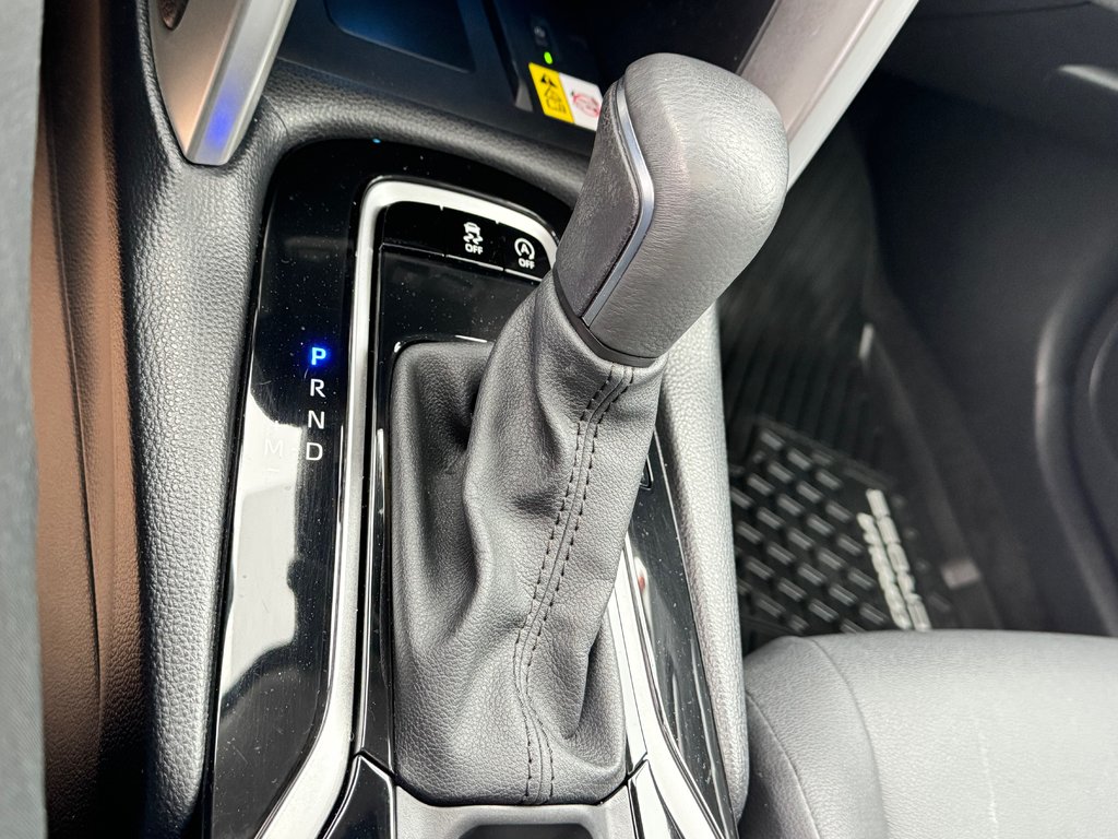 Toyota Corolla Cross XLE AWD / 22.500KM SEULEMENT / DISPONIBLE LALA ! / 2023 à Thetford Mines, Québec - 55 - w1024h768px