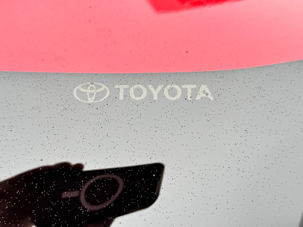Toyota Corolla Cross XLE AWD / 22.500KM SEULEMENT / DISPONIBLE LALA ! / 2023 à Thetford Mines, Québec - 17 - w1024h768px