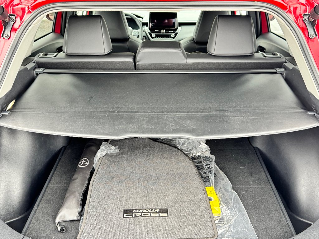 Toyota Corolla Cross XLE AWD / 22.500KM SEULEMENT / DISPONIBLE LALA ! / 2023 à Thetford Mines, Québec - 68 - w1024h768px