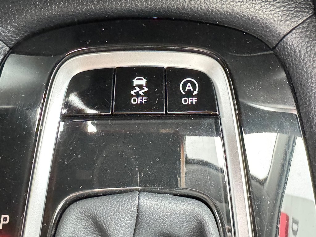 Toyota Corolla Cross XLE AWD / 22.500KM SEULEMENT / DISPONIBLE LALA ! / 2023 à Thetford Mines, Québec - 54 - w1024h768px