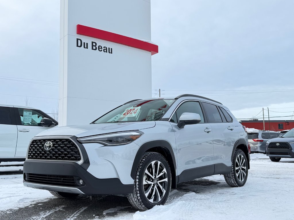 2024 Toyota Corolla Cross XLE AWD / MODÈLE TRÈS BIEN ÉQUIPÉ WOW ! / in Thetford Mines, Quebec - 1 - w1024h768px