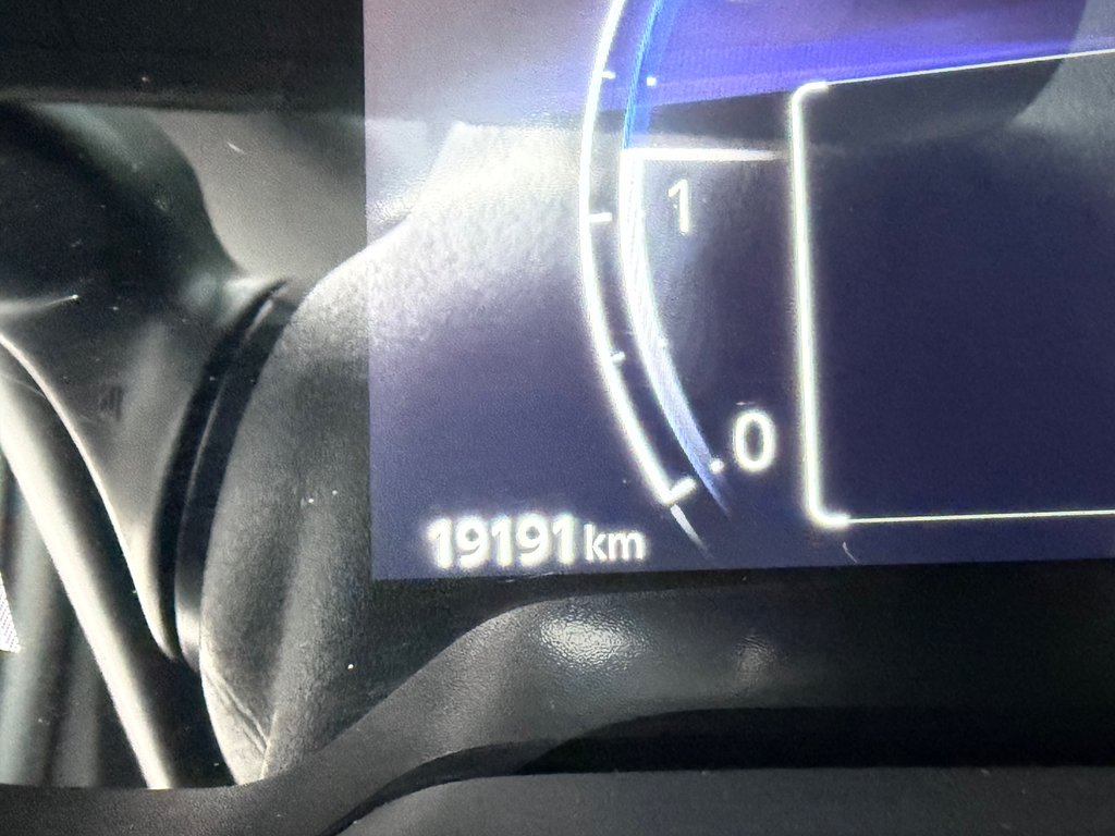 2024 Toyota Corolla Cross XLE AWD / MODÈLE TRÈS BIEN ÉQUIPÉ WOW ! / in Thetford Mines, Quebec - 46 - w1024h768px
