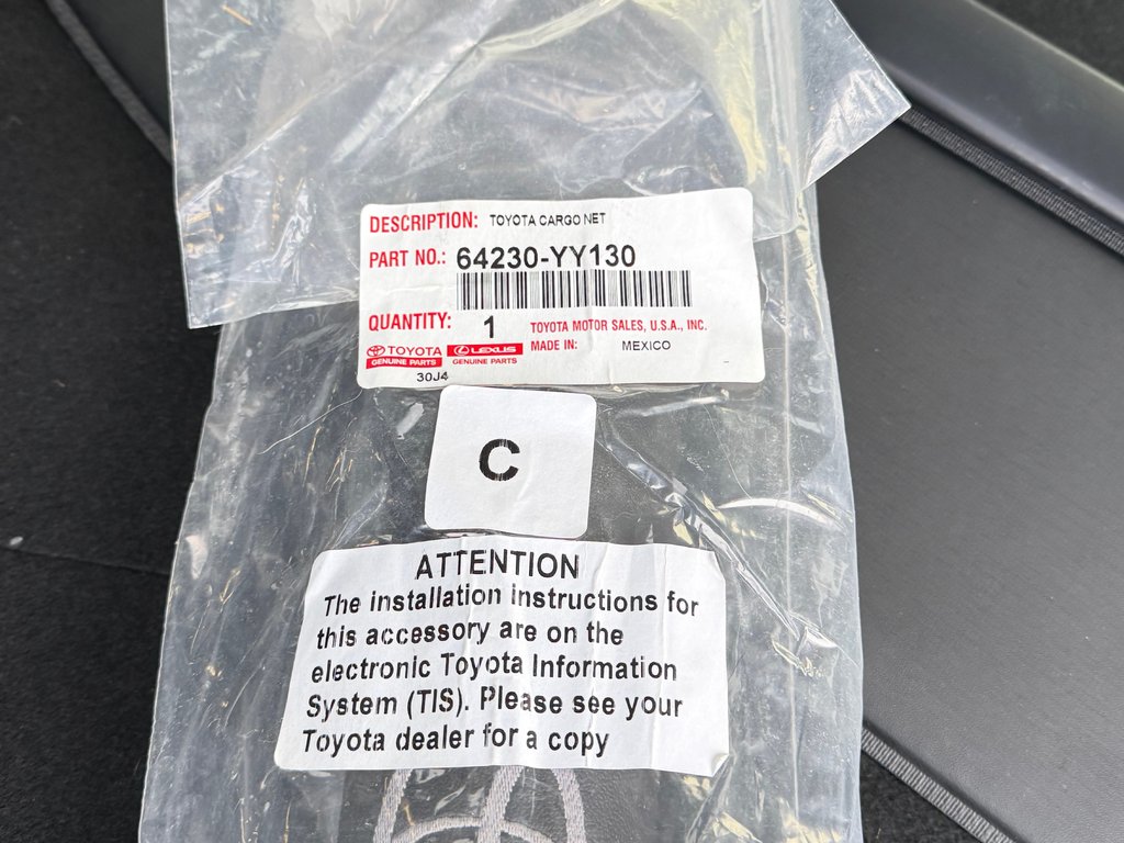 2024 Toyota Corolla Cross XLE AWD / MODÈLE TRÈS BIEN ÉQUIPÉ WOW ! / in Thetford Mines, Quebec - 69 - w1024h768px