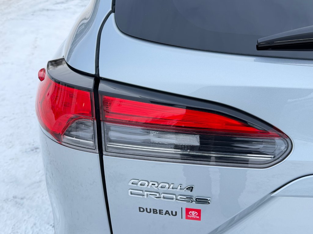 2024 Toyota Corolla Cross XLE AWD / MODÈLE TRÈS BIEN ÉQUIPÉ WOW ! / in Thetford Mines, Quebec - 26 - w1024h768px