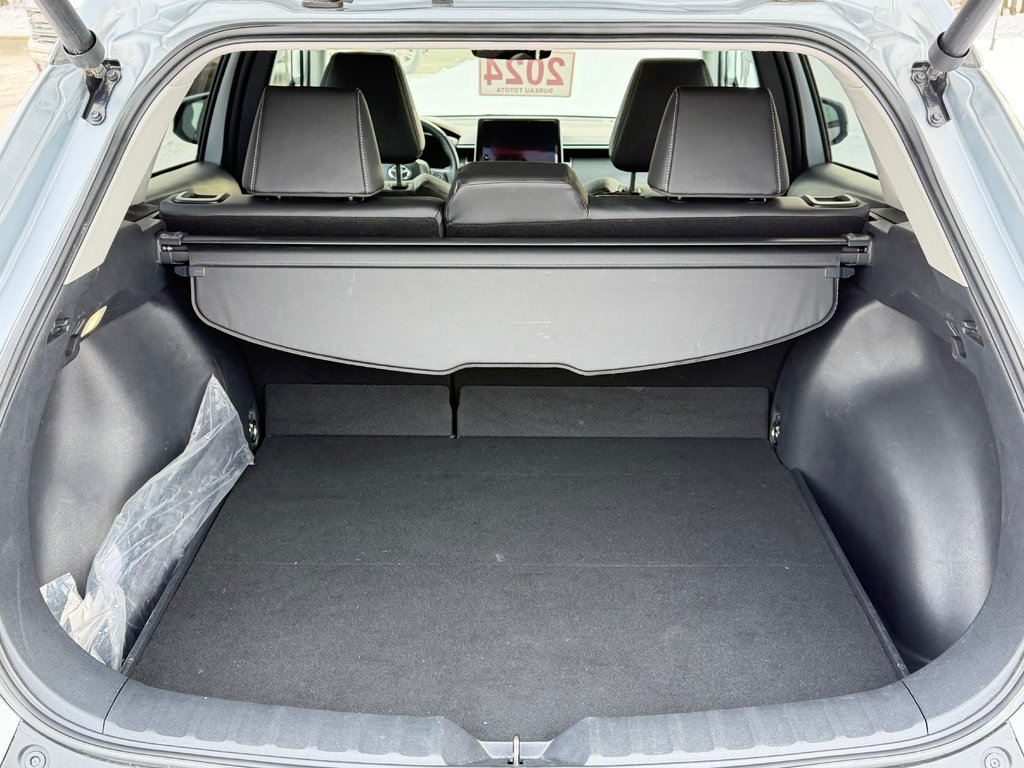 2024 Toyota Corolla Cross XLE AWD / MODÈLE TRÈS BIEN ÉQUIPÉ WOW ! / in Thetford Mines, Quebec - 67 - w1024h768px