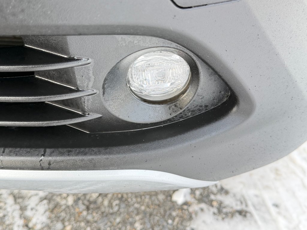 2024 Toyota Corolla Cross XLE AWD / MODÈLE TRÈS BIEN ÉQUIPÉ WOW ! / in Thetford Mines, Quebec - 13 - w1024h768px