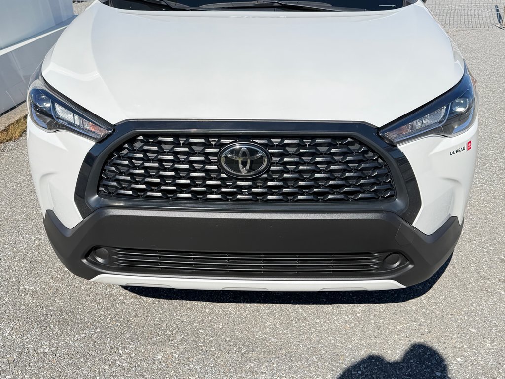 2024 Toyota Corolla Cross LE AWD / PEA 21-12-28 OU 100KM / A QUI LA CHANCE ? in Thetford Mines, Quebec - 12 - w1024h768px