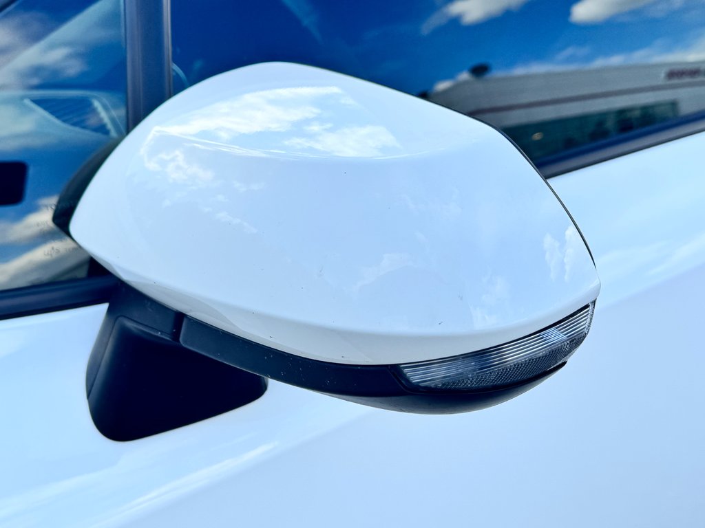 Toyota Corolla Hatchback SE AMELIORE / PNEUS NEUF / FREINS NEUFS / IMPECCABLE 2019 à Thetford Mines, Québec - 18 - w1024h768px