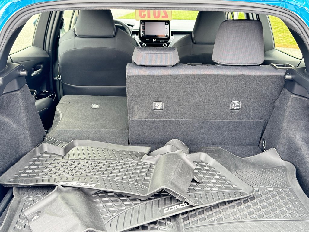 Toyota Corolla Hatchback SE / TRÈS BAS KILOS / COULEUR * TRÈS RARE / 2019 à Thetford Mines, Québec - 59 - w1024h768px