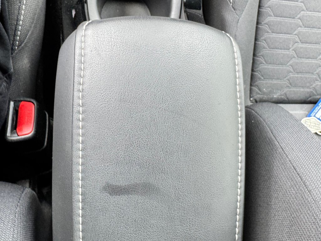 Toyota Corolla Hatchback SE / TRÈS BAS KILOS / COULEUR * TRÈS RARE / 2019 à Thetford Mines, Québec - 48 - w1024h768px