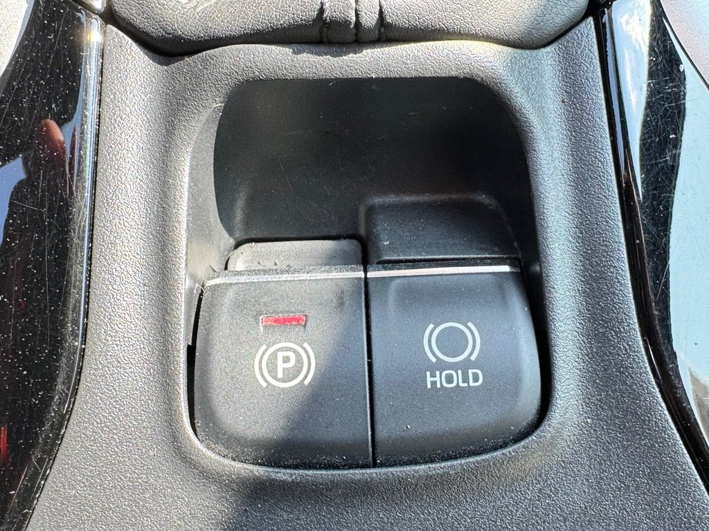 2019 Toyota Corolla Hatchback XSE / CUIR / MAGS 18 / ÉCONOMIQUE / MOTEUR 2.0 / in Thetford Mines, Quebec - 50 - w1024h768px