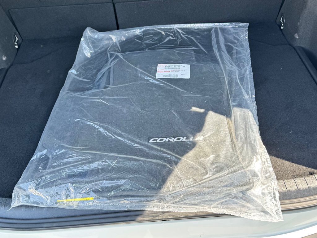 2019 Toyota Corolla Hatchback XSE / CUIR / MAGS 18 / ÉCONOMIQUE / MOTEUR 2.0 / in Thetford Mines, Quebec - 64 - w1024h768px