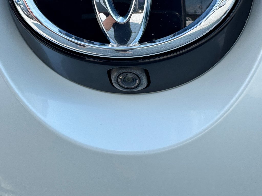 2019 Toyota Corolla Hatchback XSE / CUIR / MAGS 18 / ÉCONOMIQUE / MOTEUR 2.0 / in Thetford Mines, Quebec - 23 - w1024h768px