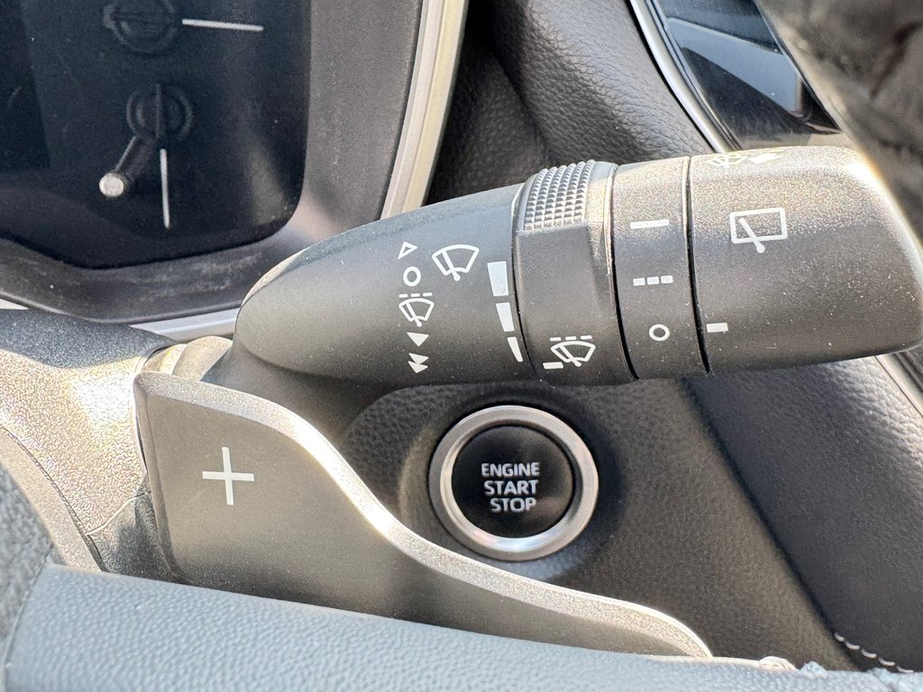 2019 Toyota Corolla Hatchback XSE / CUIR / MAGS 18 / ÉCONOMIQUE / MOTEUR 2.0 / in Thetford Mines, Quebec - 42 - w1024h768px