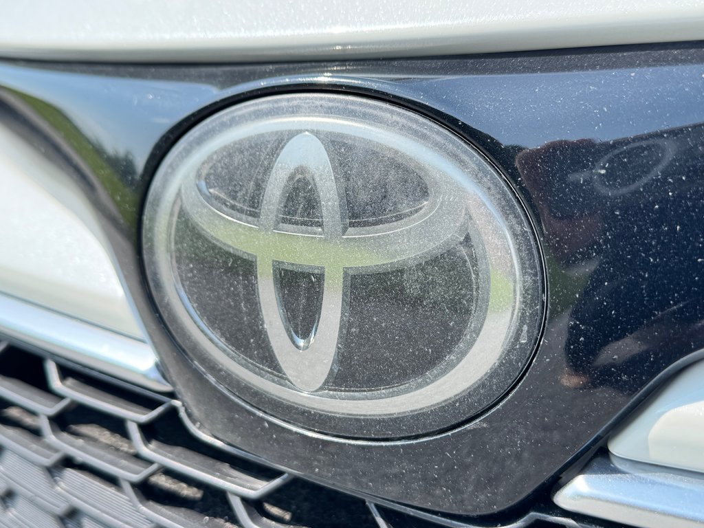 2019 Toyota Corolla Hatchback XSE / CUIR / MAGS 18 / ÉCONOMIQUE / MOTEUR 2.0 / in Thetford Mines, Quebec - 12 - w1024h768px