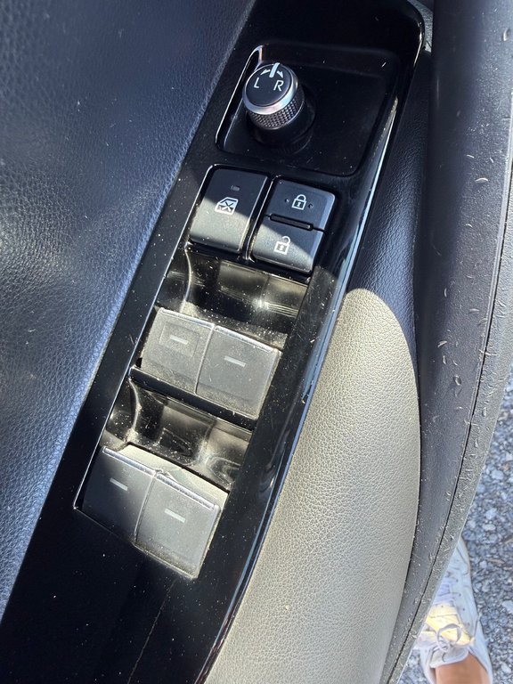 2019 Toyota Corolla Hatchback S / AUTOM / AC / TRÈS RARE DANS L' USAGÉ !! / in Thetford Mines, Quebec - 13 - w1024h768px