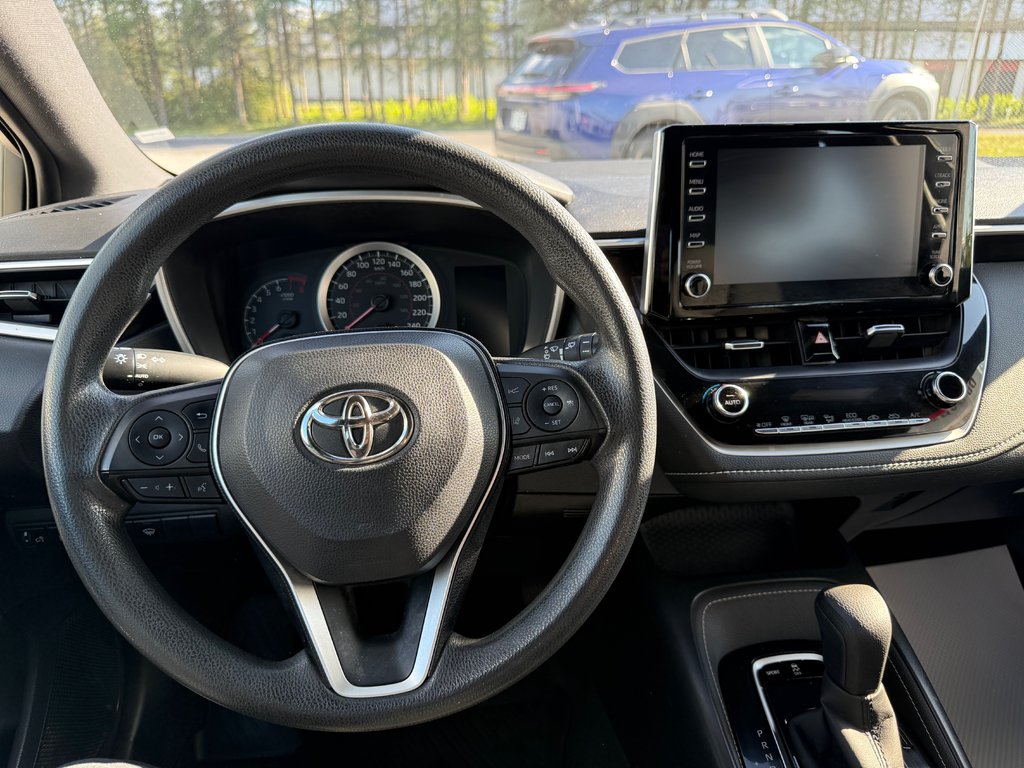 2019 Toyota Corolla Hatchback S / AUTOM / AC / TRÈS RARE DANS L' USAGÉ !! / in Thetford Mines, Quebec - 17 - w1024h768px
