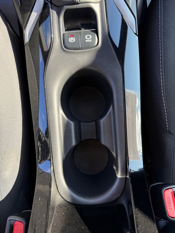 2019 Toyota Corolla Hatchback S / AUTOM / AC / TRÈS RARE DANS L' USAGÉ !! / in Thetford Mines, Quebec - 24 - w1024h768px
