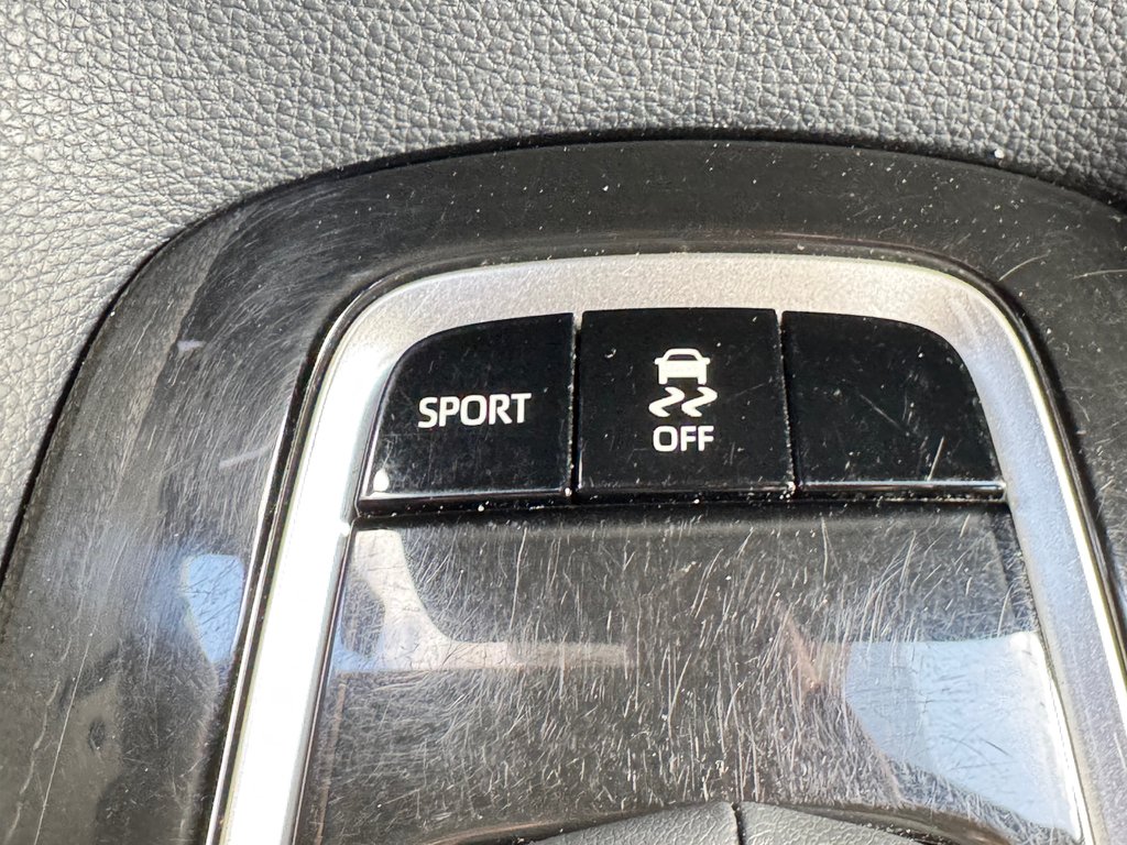 2020 Toyota Corolla Hatchback S  / AUTOMATIQUE CVT / INSPECTÉ / KILOMÉTRAGE D’AUTOROUTE / in Thetford Mines, Quebec - 40 - w1024h768px