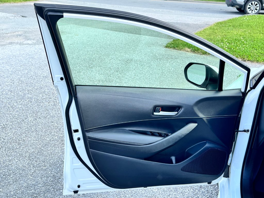 2020 Toyota Corolla Hatchback S  / AUTOMATIQUE CVT / INSPECTÉ / KILOMÉTRAGE D’AUTOROUTE / in Thetford Mines, Quebec - 24 - w1024h768px