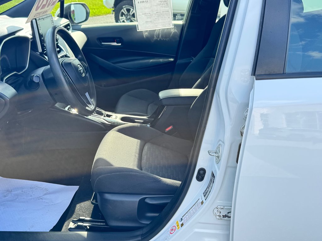 2020 Toyota Corolla Hatchback S  / AUTOMATIQUE CVT / INSPECTÉ / KILOMÉTRAGE D’AUTOROUTE / in Thetford Mines, Quebec - 27 - w1024h768px