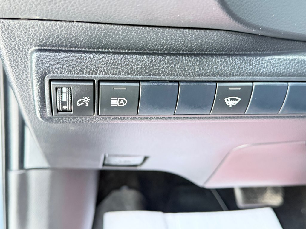 Toyota Corolla Hatchback S / AUTOM / TRÈS BAS KILOS / TRÈS RARE !!!! / 2021 à Thetford Mines, Québec - 30 - w1024h768px