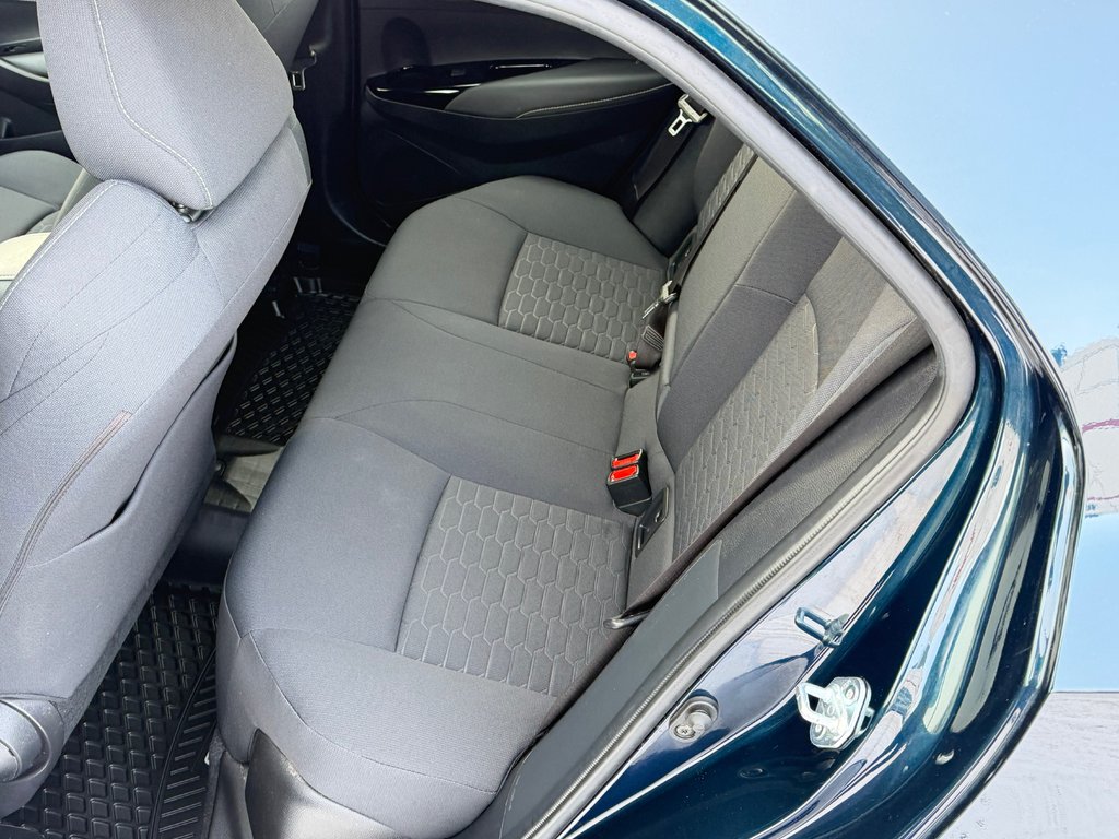 Toyota Corolla Hatchback S / AUTOM / TRÈS BAS KILOS / TRÈS RARE !!!! / 2021 à Thetford Mines, Québec - 52 - w1024h768px