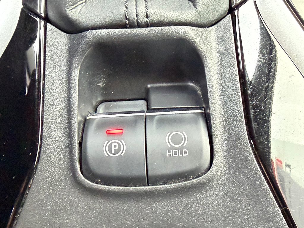 Toyota Corolla Hatchback S / AUTOM / TRÈS BAS KILOS / TRÈS RARE !!!! / 2021 à Thetford Mines, Québec - 45 - w1024h768px