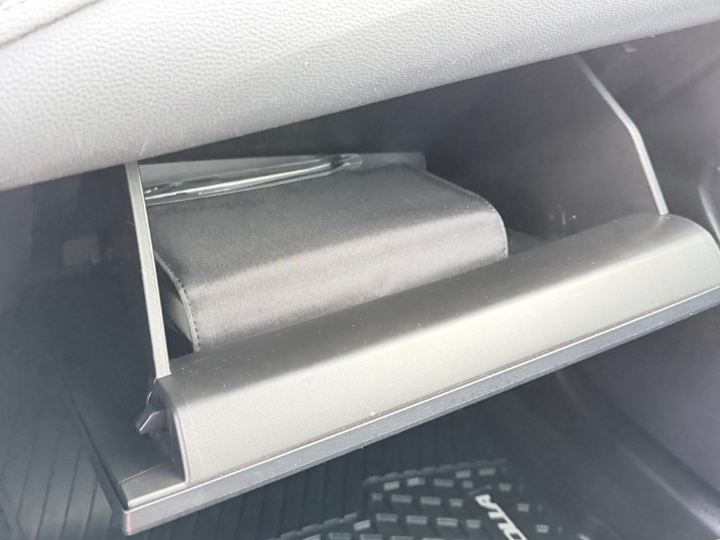 Toyota Corolla Hatchback S / AUTOM / TRÈS BAS KILOS / TRÈS RARE !!!! / 2021 à Thetford Mines, Québec - 49 - w1024h768px