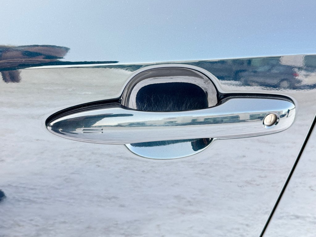 Toyota Corolla Hatchback S / AUTOM / TRÈS BAS KILOS / TRÈS RARE !!!! / 2021 à Thetford Mines, Québec - 18 - w1024h768px