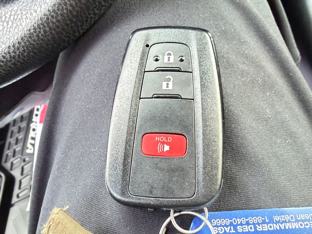 Toyota Corolla Hatchback S / AUTOM / TRÈS BAS KILOS / TRÈS RARE !!!! / 2021 à Thetford Mines, Québec - 51 - w1024h768px