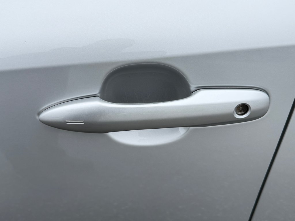 2021 Toyota Corolla Hatchback SE / AUTOM / PEA 20-07-26=100KM / in Thetford Mines, Quebec - 16 - w1024h768px