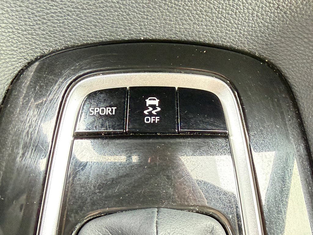 2021 Toyota Corolla Hatchback SE / AUTOM / PEA 20-07-26=100KM / in Thetford Mines, Quebec - 38 - w1024h768px