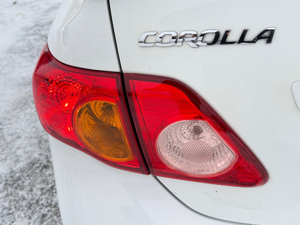 2010 Toyota Corolla S AUTOM / TOIT / MAGS / INSPECTÉ SÉCURITAIRE / in Thetford Mines, Quebec - 22 - w1024h768px