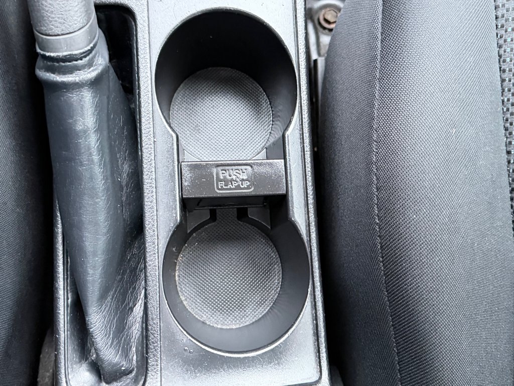 2010 Toyota Corolla S AUTOM / TOIT / MAGS / INSPECTÉ SÉCURITAIRE / in Thetford Mines, Quebec - 43 - w1024h768px