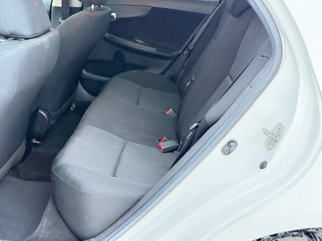 2010 Toyota Corolla S AUTOM / TOIT / MAGS / INSPECTÉ SÉCURITAIRE / in Thetford Mines, Quebec - 51 - w1024h768px