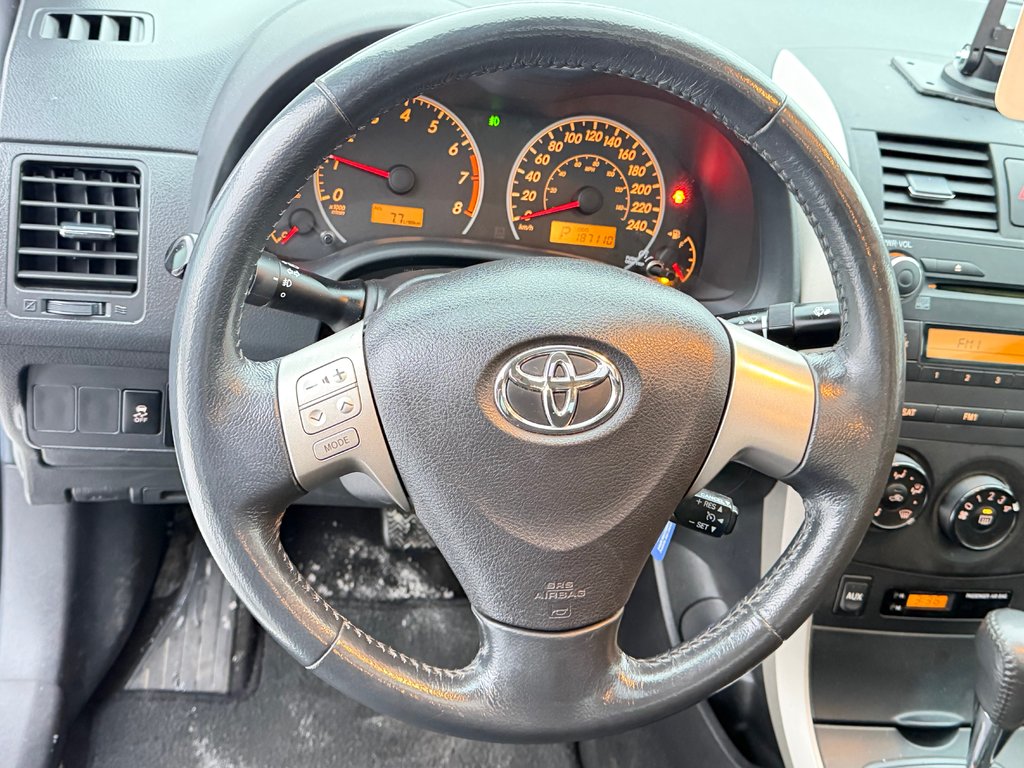 2010 Toyota Corolla S AUTOM / TOIT / MAGS / INSPECTÉ SÉCURITAIRE / in Thetford Mines, Quebec - 33 - w1024h768px