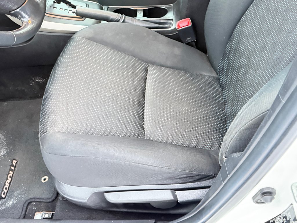 2010 Toyota Corolla S AUTOM / TOIT / MAGS / INSPECTÉ SÉCURITAIRE / in Thetford Mines, Quebec - 31 - w1024h768px