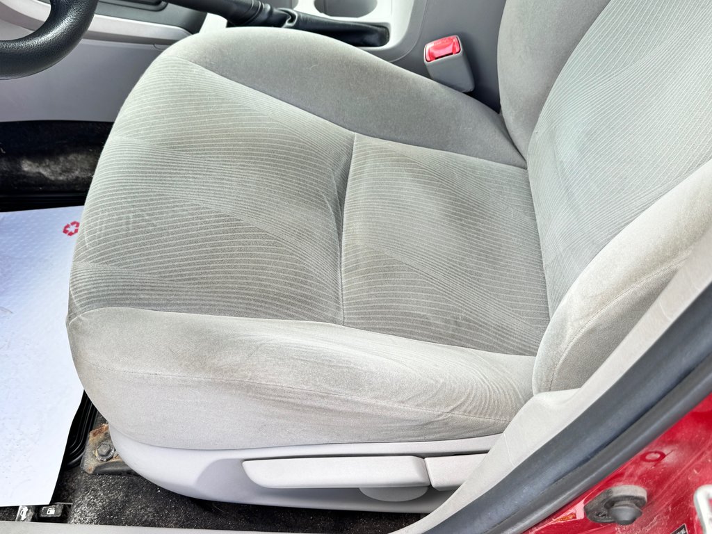 Toyota Corolla CE * AC * GROUPE ÉLECTRIQUE COMPLET / AUBAINE / 2012 à Thetford Mines, Québec - 25 - w1024h768px