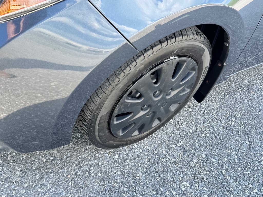 Toyota Corolla LE / AC/ 2 SIÈGES CHAUFFANTS ET BEAUCOUP ++++ 2014 à Thetford Mines, Québec - 13 - w1024h768px