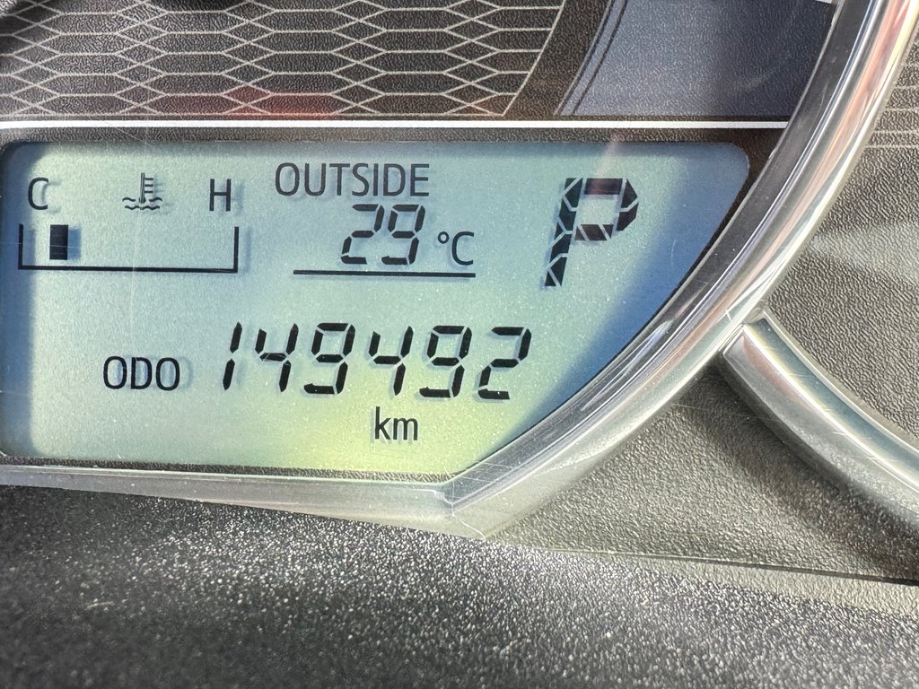 Toyota Corolla LE / AC/ 2 SIÈGES CHAUFFANTS ET BEAUCOUP ++++ 2014 à Thetford Mines, Québec - 36 - w1024h768px