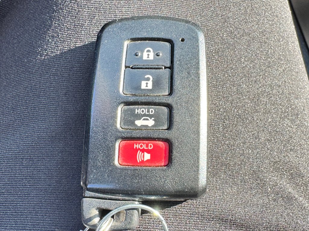 Toyota Corolla S + GROUPE TOIT / AUTOM / AUBAINE A SAISIR / 2014 à Thetford Mines, Québec - 58 - w1024h768px