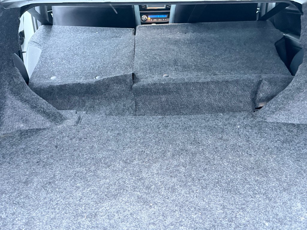 Toyota Corolla PRIX PRÉ-ENCAN FAITES VITE !!! S / autom / cuir / toit et +++ 2014 à Thetford Mines, Québec - 64 - w1024h768px