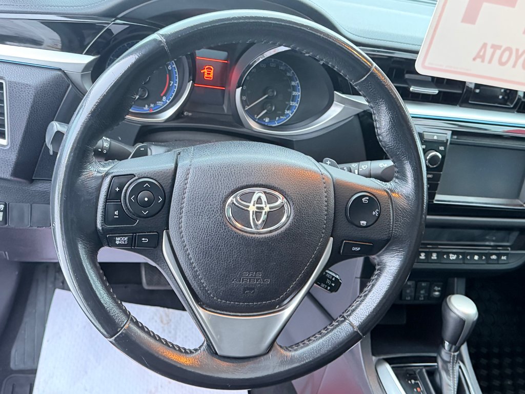 Toyota Corolla PRIX PRÉ-ENCAN FAITES VITE !!! S / autom / cuir / toit et +++ 2014 à Thetford Mines, Québec - 37 - w1024h768px